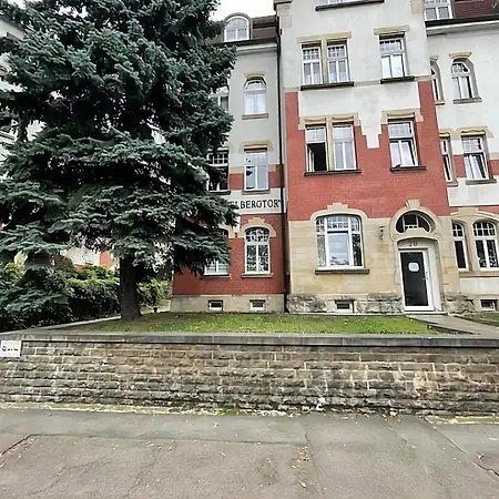 Raha Apartments - Modernes Studio-Apartment - Hbf - Gratis Parkplatz Érfurt Exterior foto