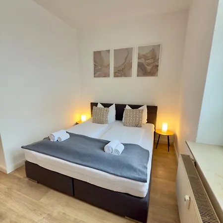 Raha Apartments - Modernes Studio-Apartment - Hbf - Gratis Parkplatz Érfurt Exterior foto