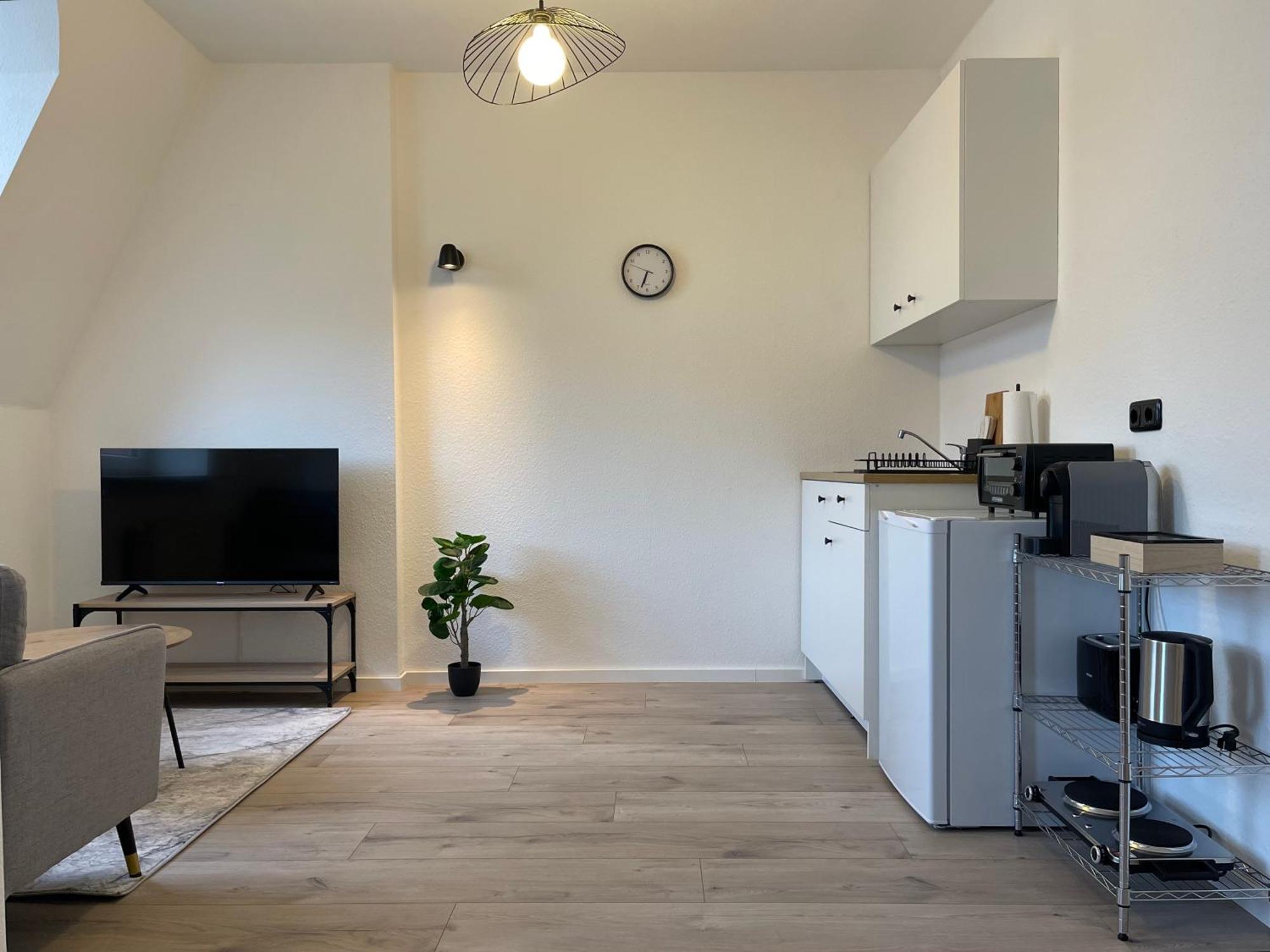 Raha - Modernes Studio-apartment - Hbf - Gratis Parkplatz