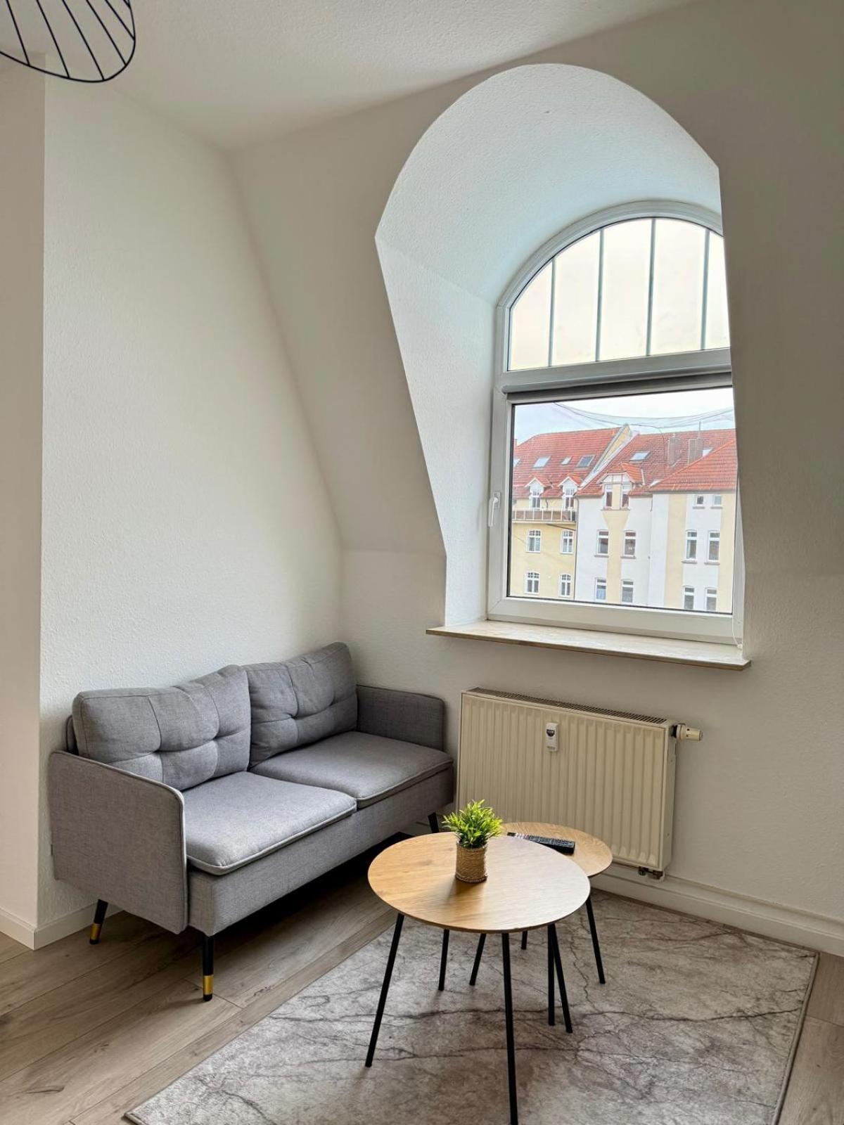 Raha - Modernes Studio-apartment - Hbf - Gratis Parkplatz Apartment Erfurt
