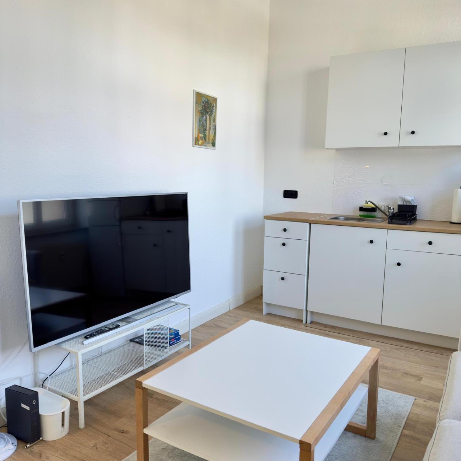 Raha - Modernes Studio-apartment - Hbf - Gratis Parkplatz * Erfurt